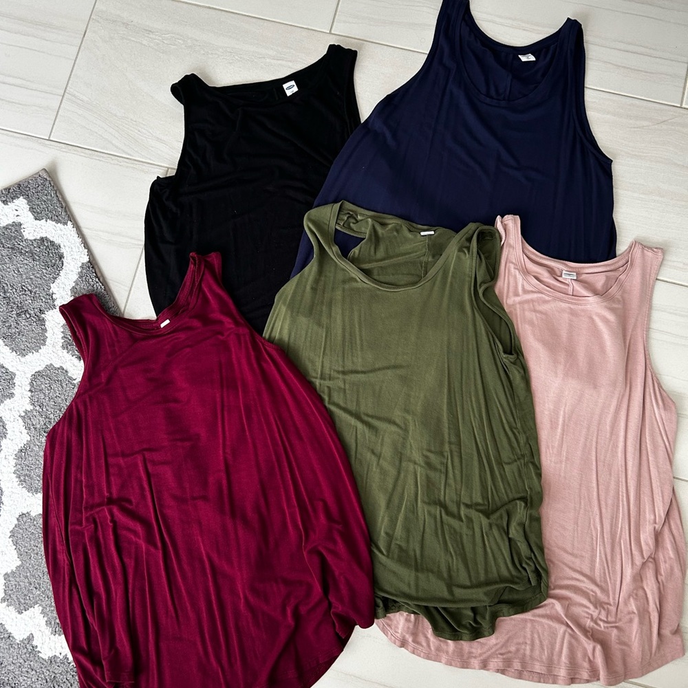 Old Navy Women's Tank Tops - Black, Navy, Burgundy, Olive, Pink
